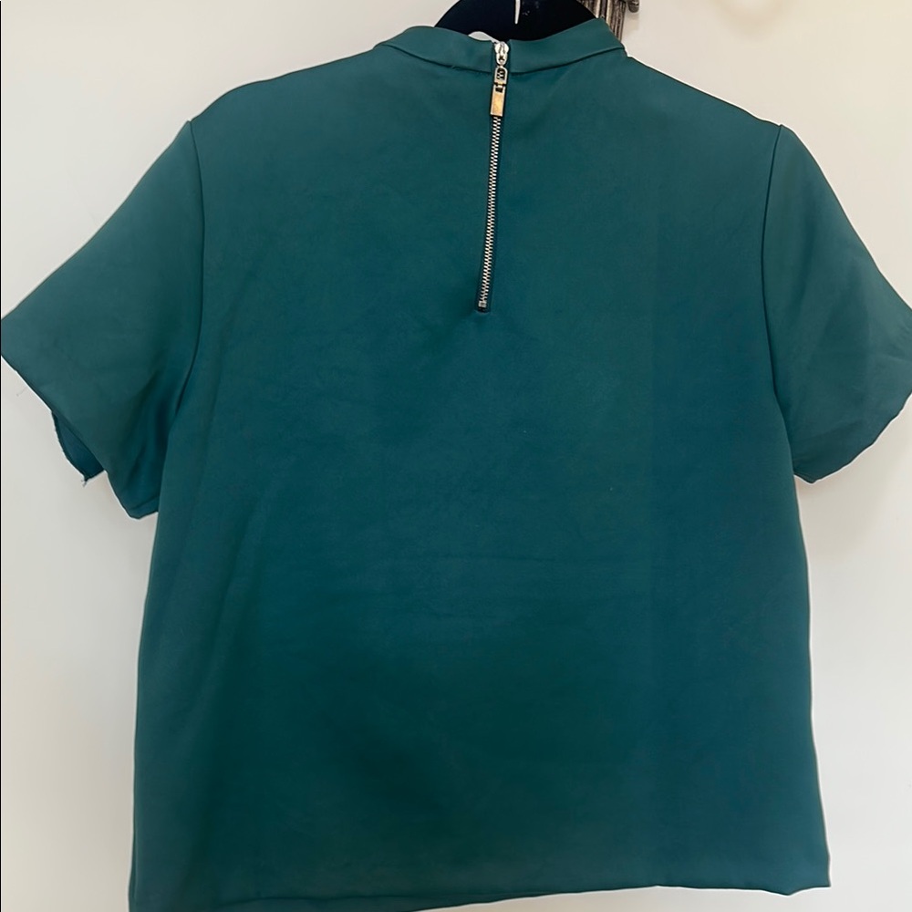 Gracia Green Ruffled Mandarin Collar Blouse Size L - Picture 2 of 4